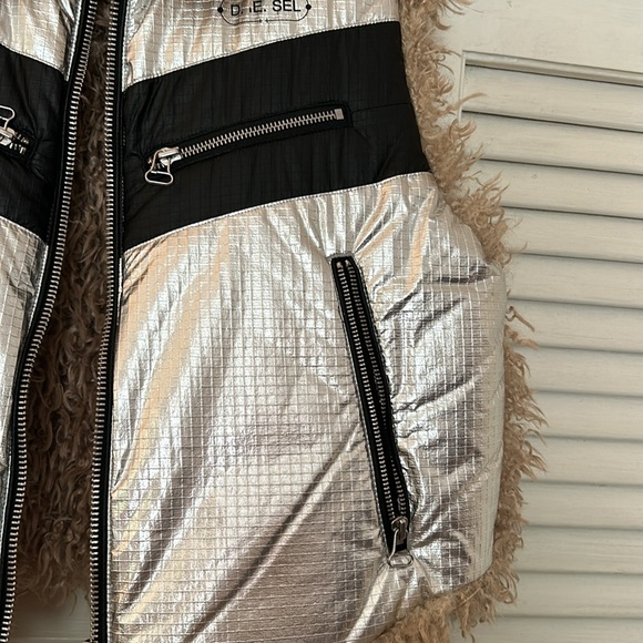 DRASTICALLY REDUCED - Diesel W-Efia Fur/Foil Vest - Picture 3 of 10